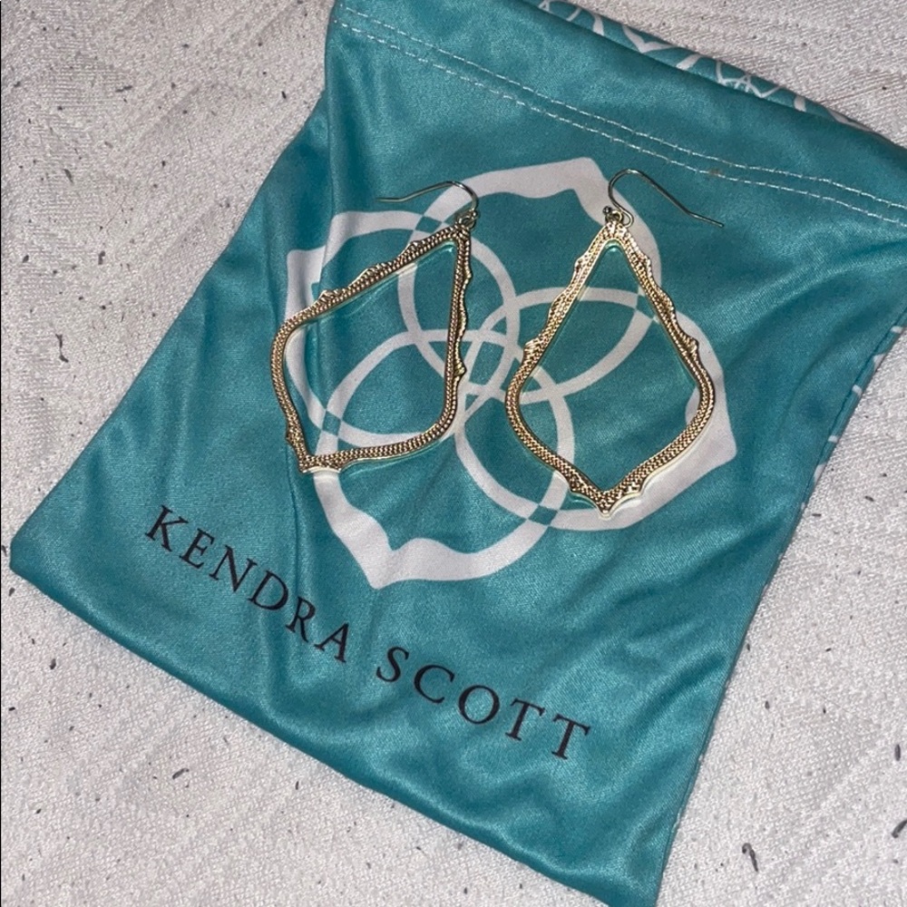 Kendra Scott Sophia Drop Earrings Gold